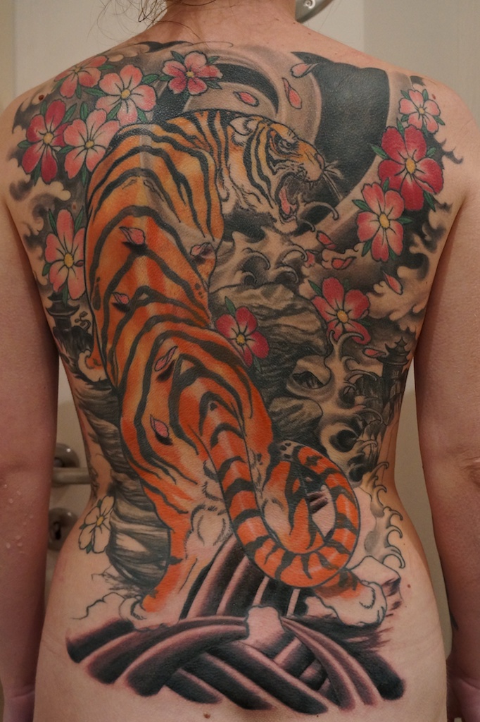 My girlfriend s Backpiece