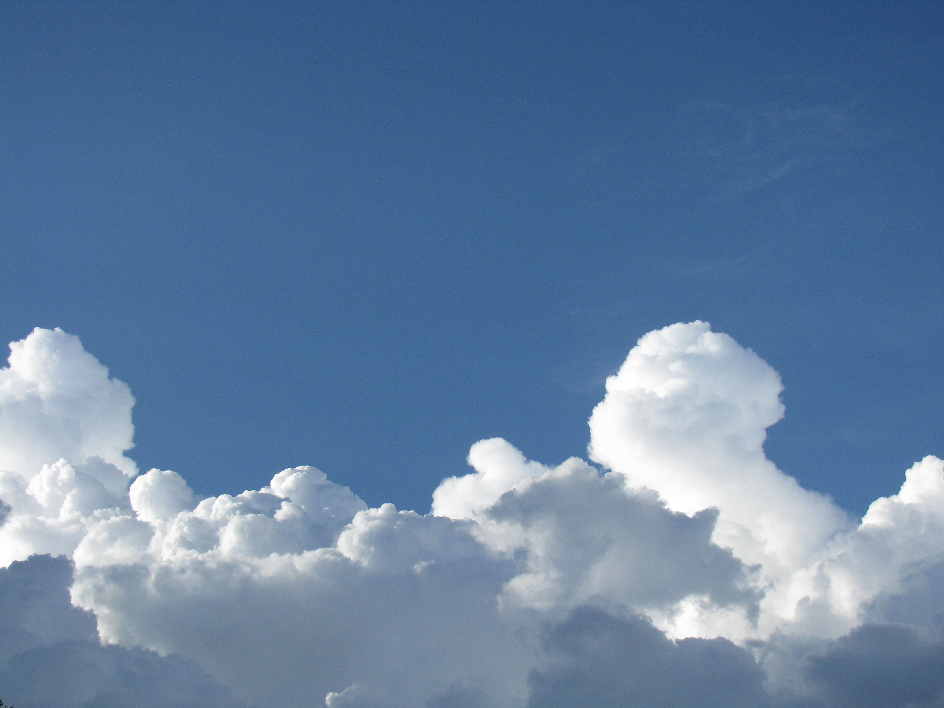 Облака руках облака качаются. Облака. Обои облака. Большие облака. Маленькие облака.