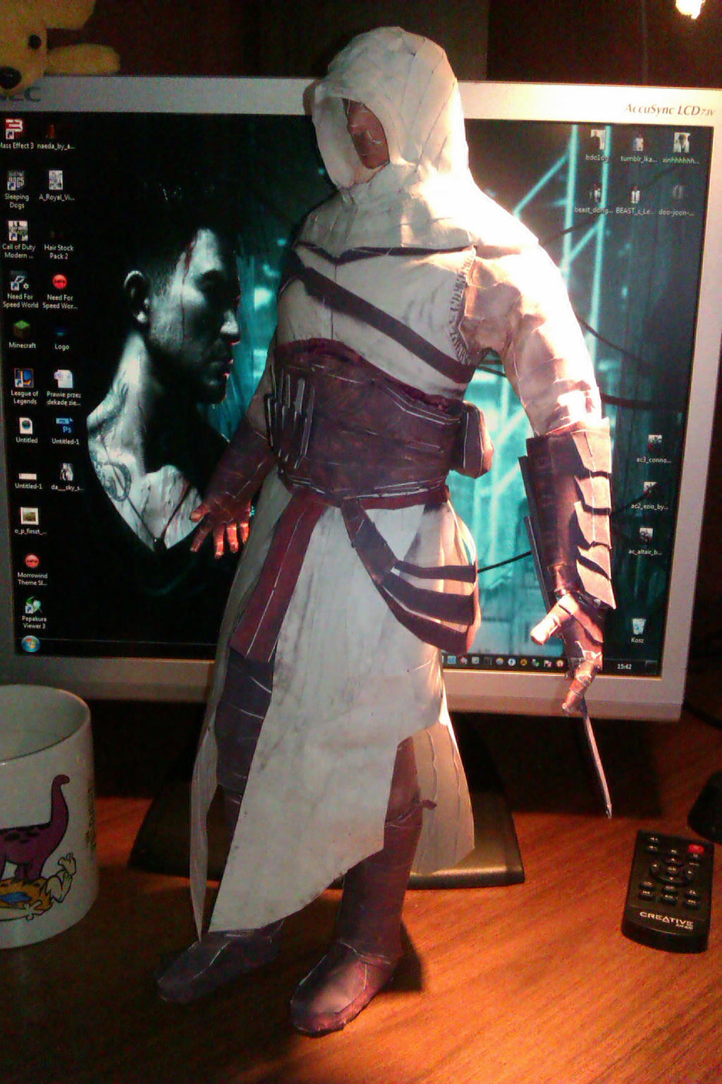 Assassin's Creed Altair Ibn'La-Ahad (Pepakura)