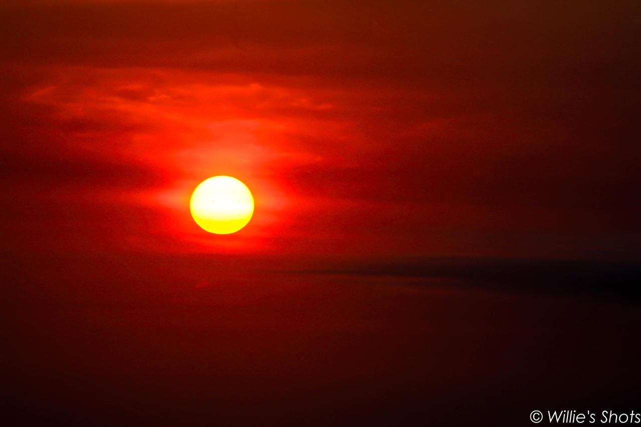 Red Raze Sun Red sun by Hotrod84001 on DeviantArt