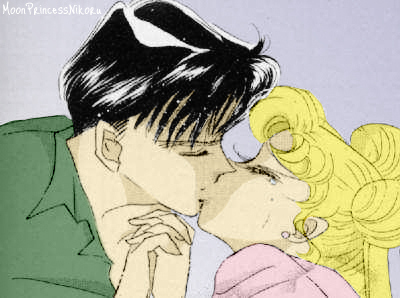 Usagi and Mamoru Kissing