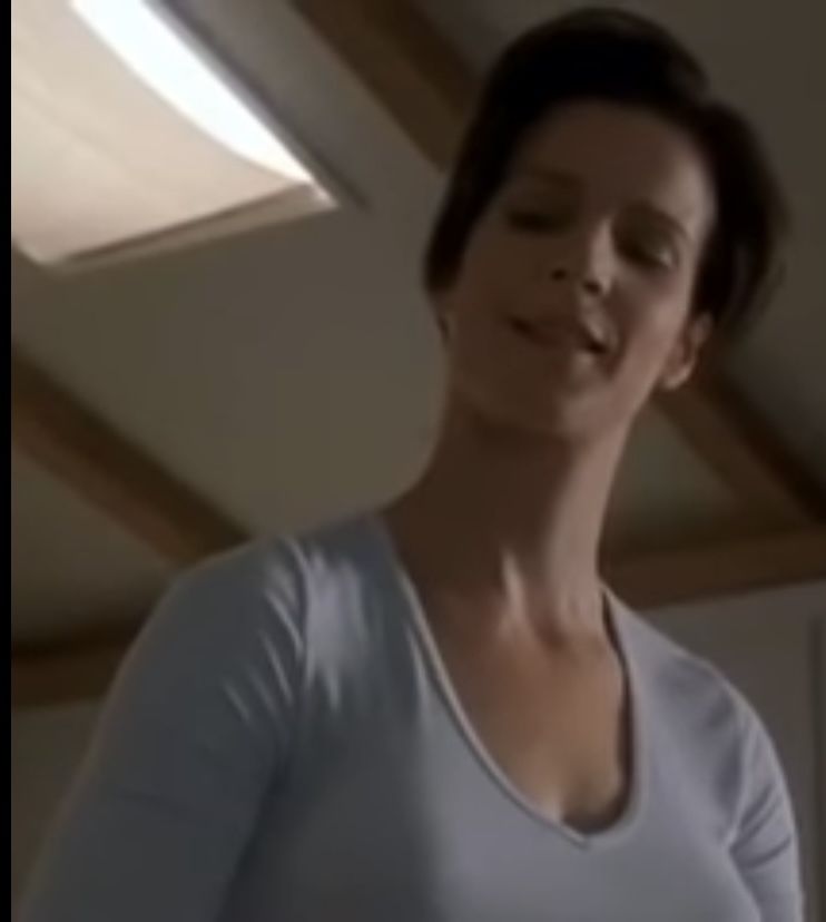 Brenda From Six Feet Under by KROYLOVEFUN22 on DeviantArt