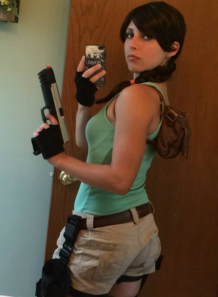 Classic Lara Croft Cosplay