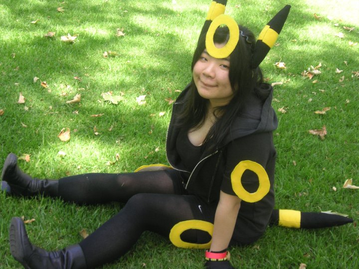 Umbreon Sitting