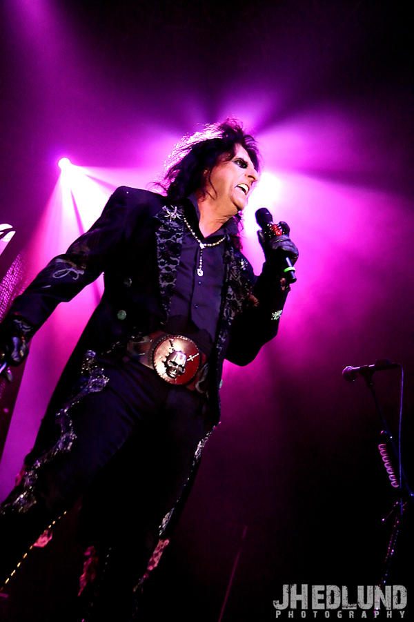 :: Alice Cooper04 ::