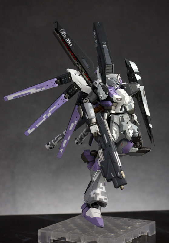 High-Nu Gundam 5