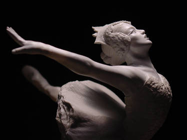 Odette Sculpture, Close-Up