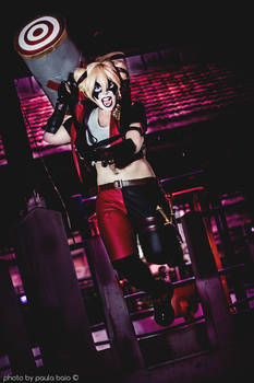 Harley Quinn - Injustice: I'M GONNA GET YOU BATSY!