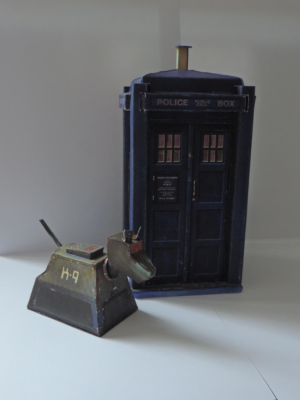 K-9 and THE TARDIS