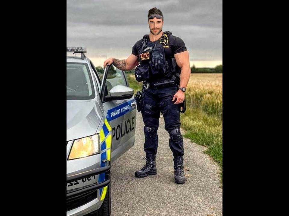 Muscular Riot Cop Muscle Cop by ManlyMuscleGrower on DeviantArt