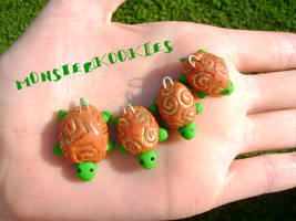 4 Little Turtles All In A Row