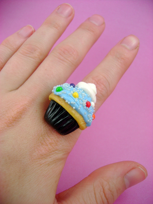 Bubblegum Cupcake Ring
