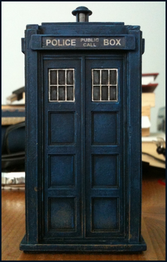 Hartnell Tardis miniature