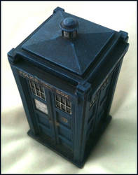 Hartnell Tardis miniature 2