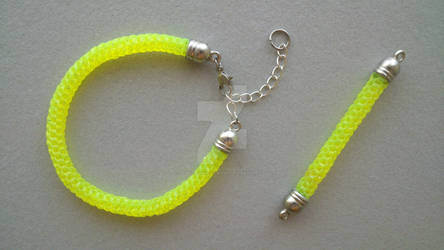Neon Yellow Set: bracelet + necklace pendant