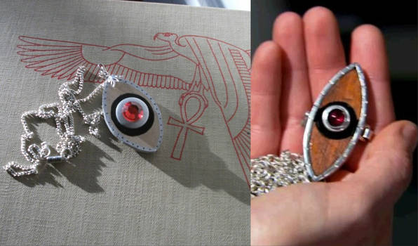 House Of Anubis - Ninas Eye Of Horus Necklace