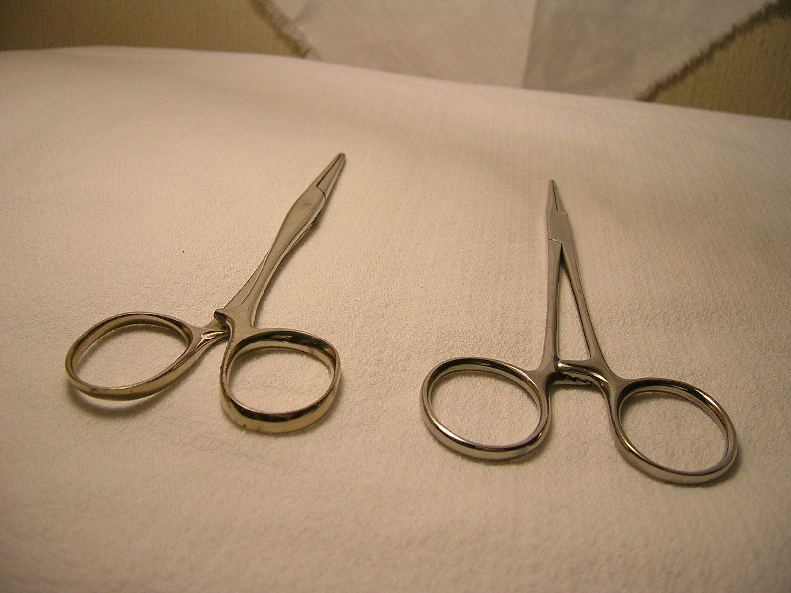 Surgery scissors III