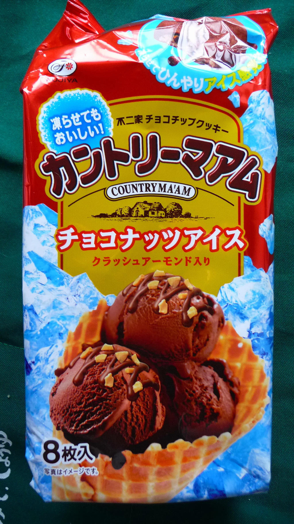 countryMaam choco nut ice