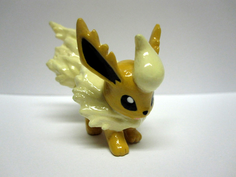 Shiny Flareon Tomy Repaint