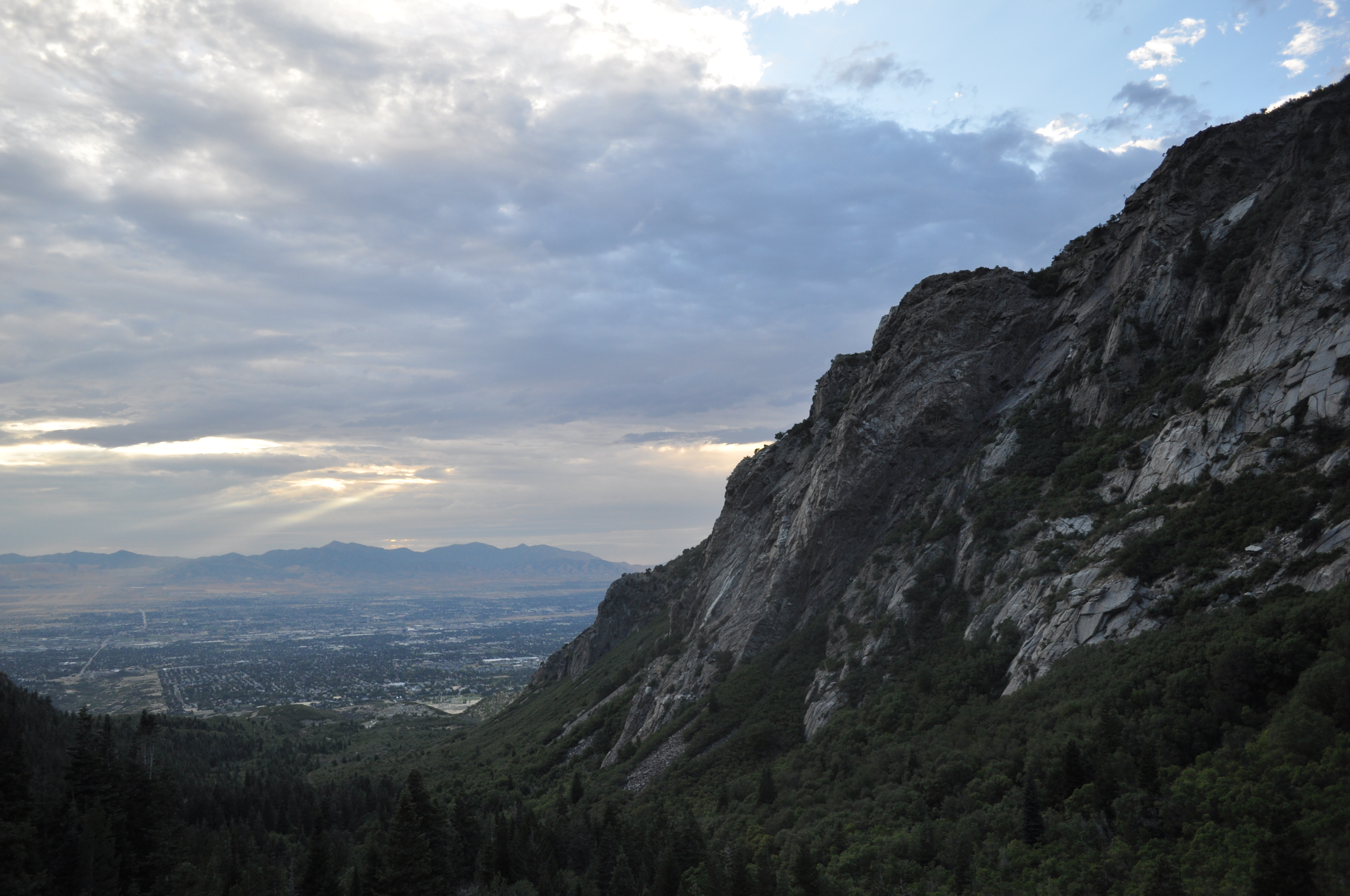 rock wall valley