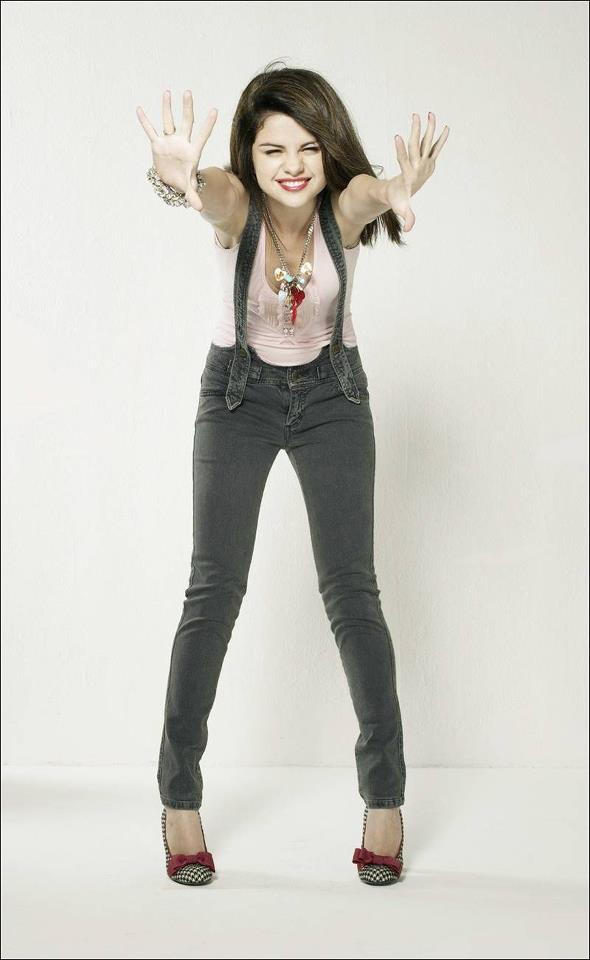 Selena GOMEz photoshoot by PattySelenator on DeviantArt