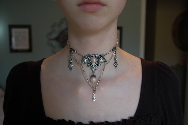 Multipurpose Fantasy Choker