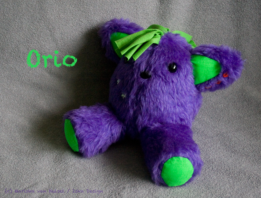 PUNKitty Orio plush