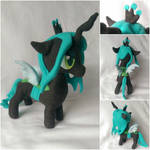 Queen Chrysalis by FleeceFriendship