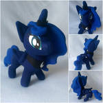 Princess Luna by FleeceFriendship