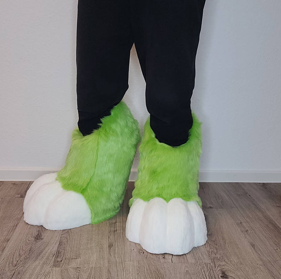 Digitrade Foot Digitigrade feet paws by MugiwaraCosplay on DeviantArt
