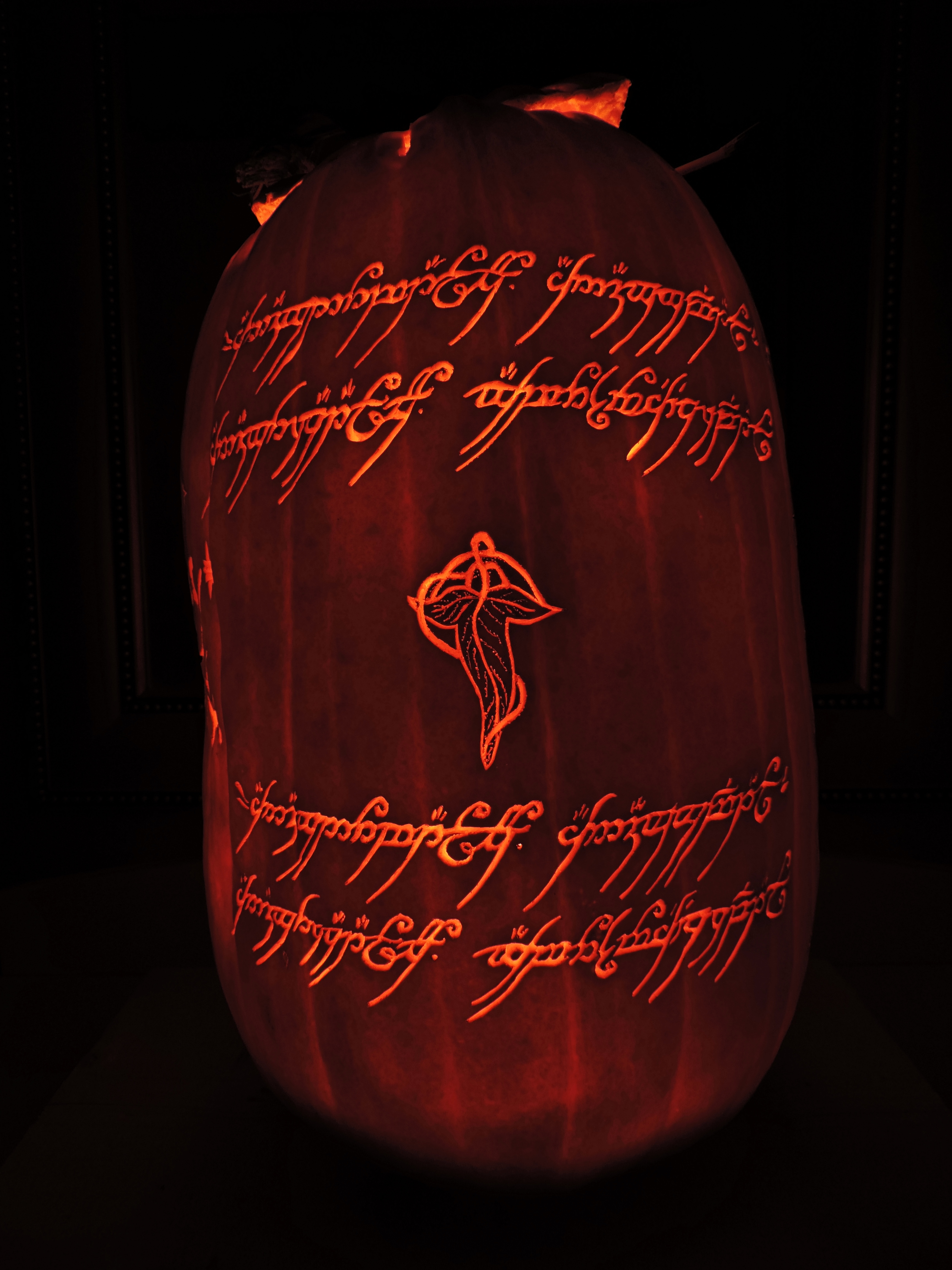 LOTR Pumpkin 2016! Side 1/4