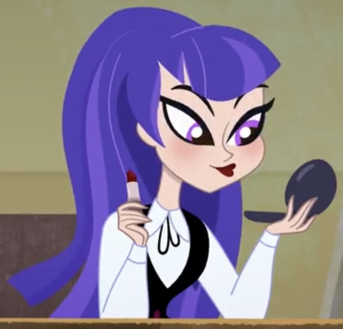 Zee Zatara looking into her compact mirror by ForeverFireNinjaFan on ...