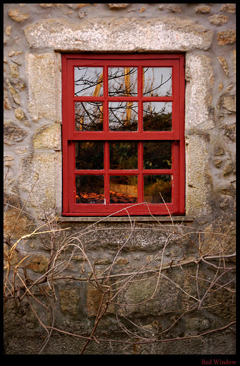 Red Window by IrethLossehelin on DeviantArt