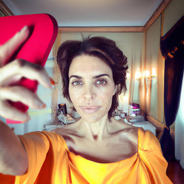 Lisa Rinna - Car Selfie by FakirRod on DeviantArt