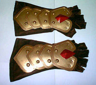 Link's Golden Gauntlets