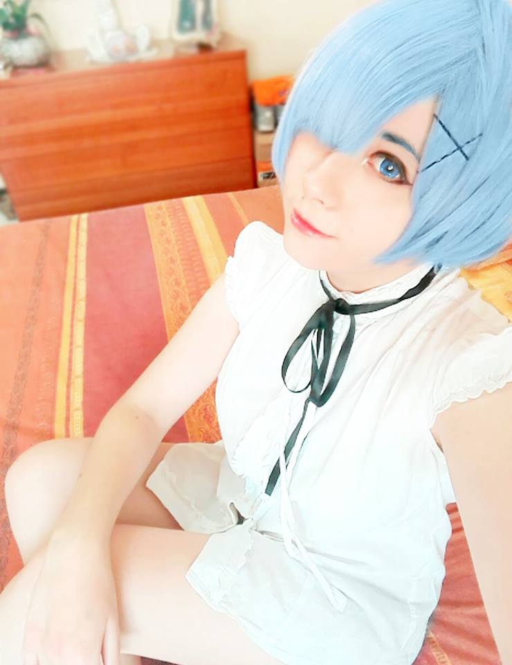 Subaru-kun? Look at Rem