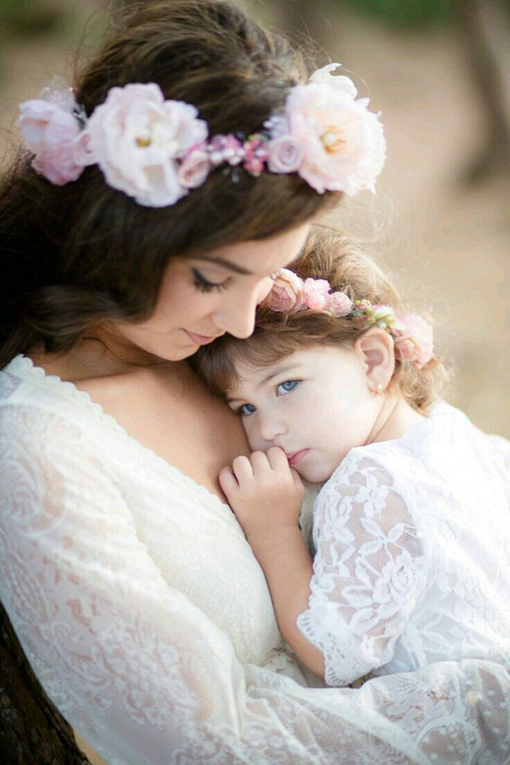 Очень красивую мамашу. Мать с ребенком. Мама и дочка. Красивая мама с ребенком. Фотосессия мама и малыш.