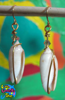 Earrings: Gray and Gold Shells