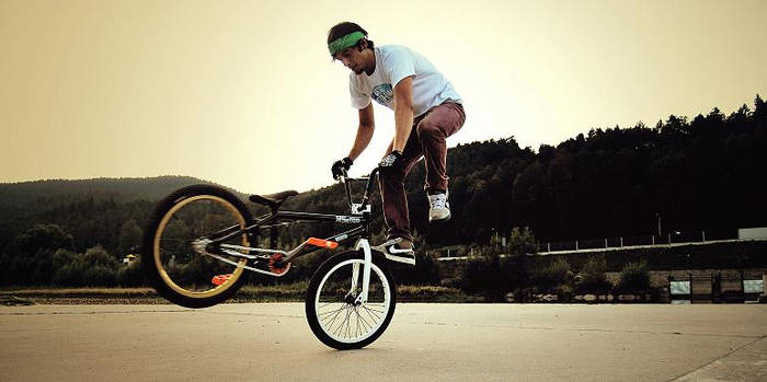 Arek with bmx