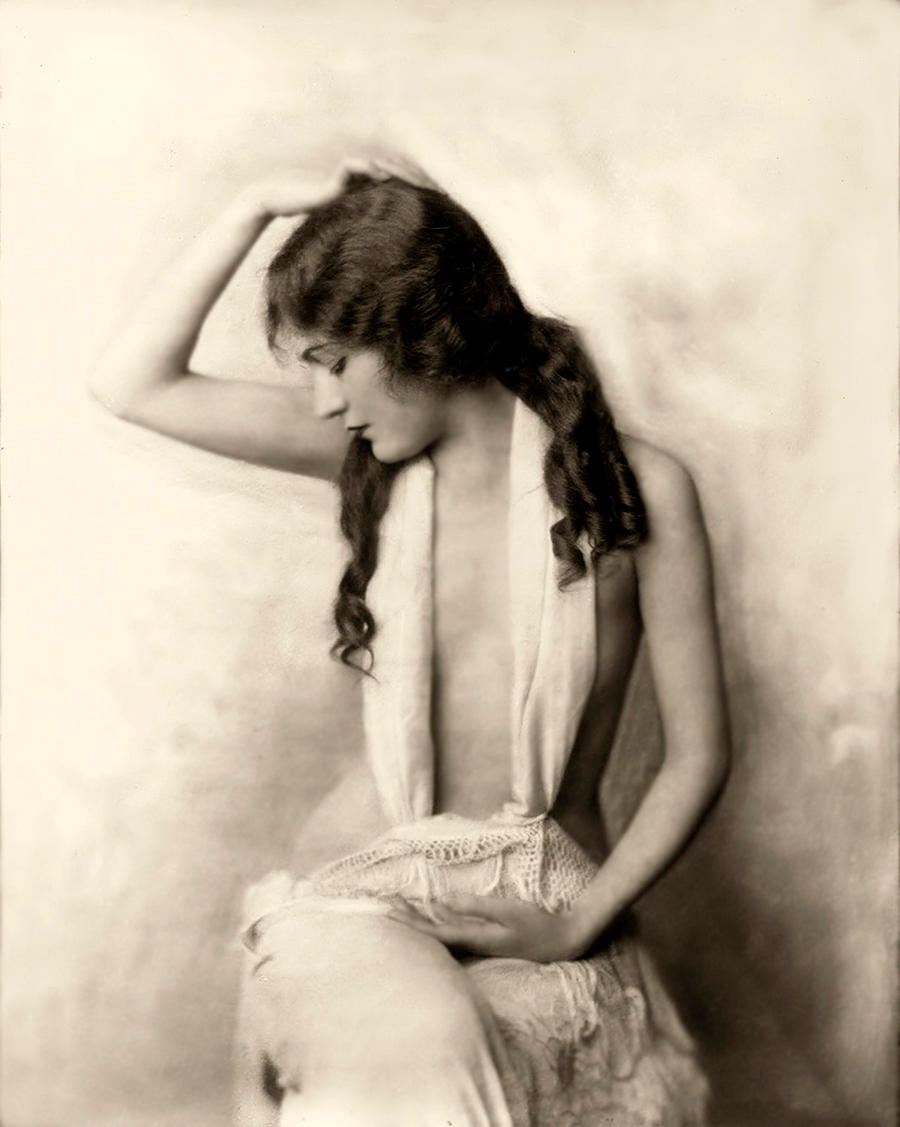 Vintage Stock - Alice Wilkie