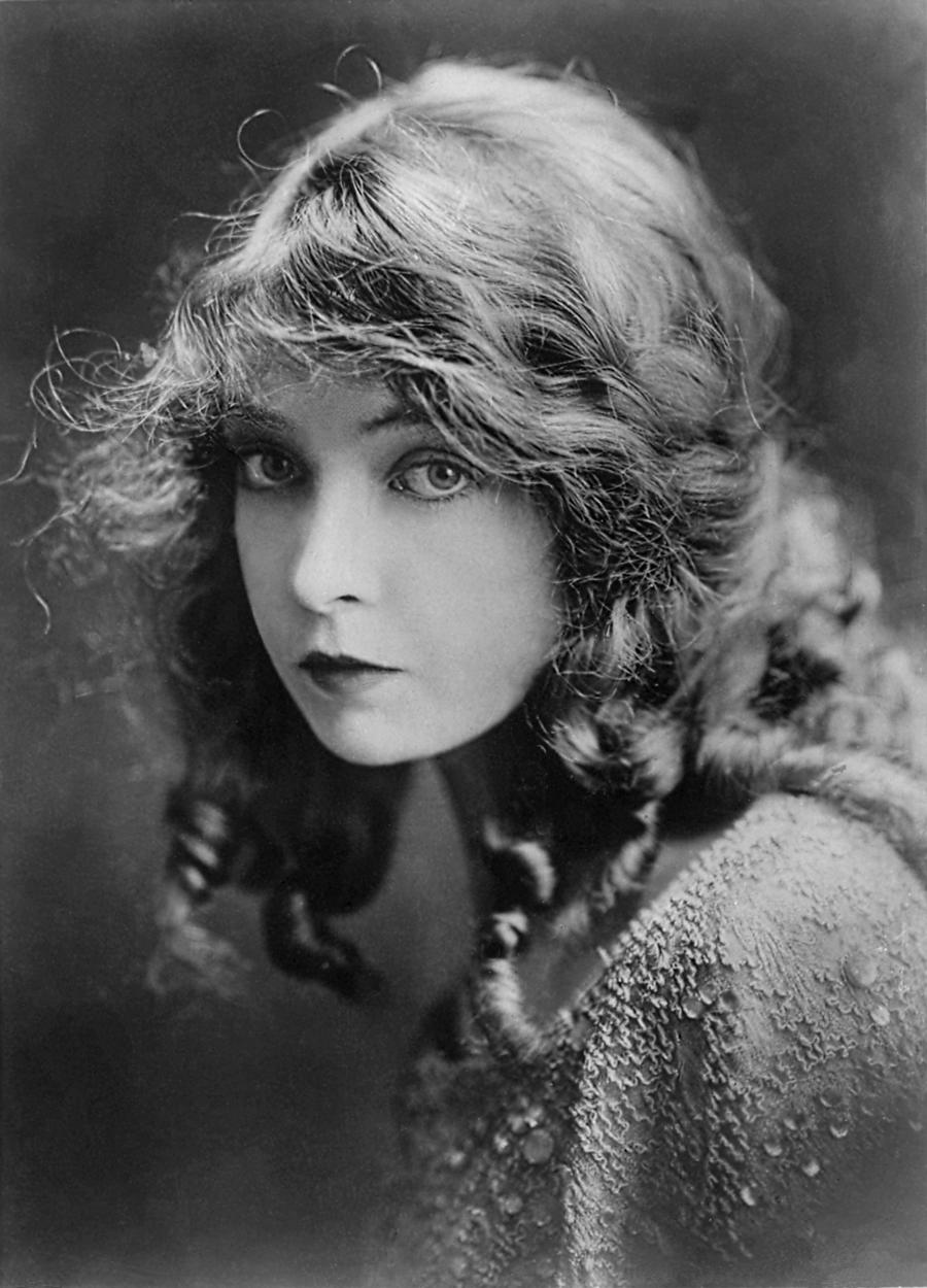 Vintage Stock - Lillian Gish4