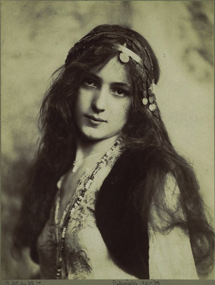 Vintage Stock - Bohemian Girl