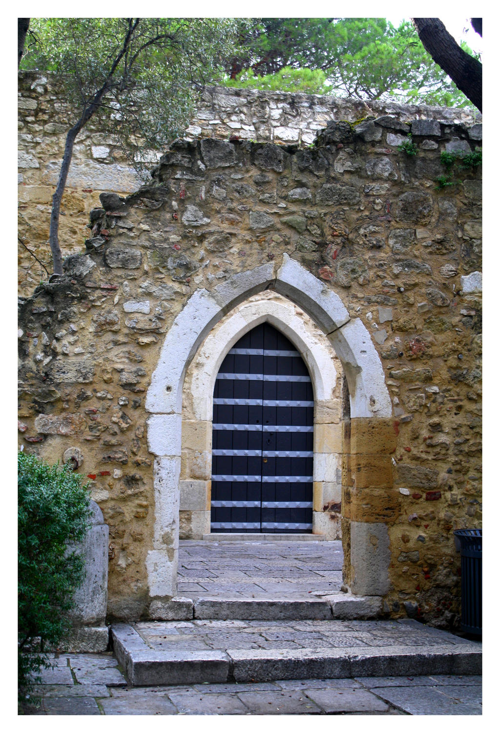 S.Jorge Castle Old Door
