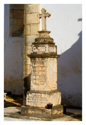 Vila Vicosa Old Grave I