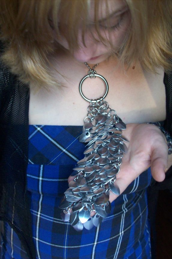 Scale Maille Neck Decoration