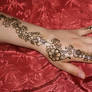 Henna: paste on 2