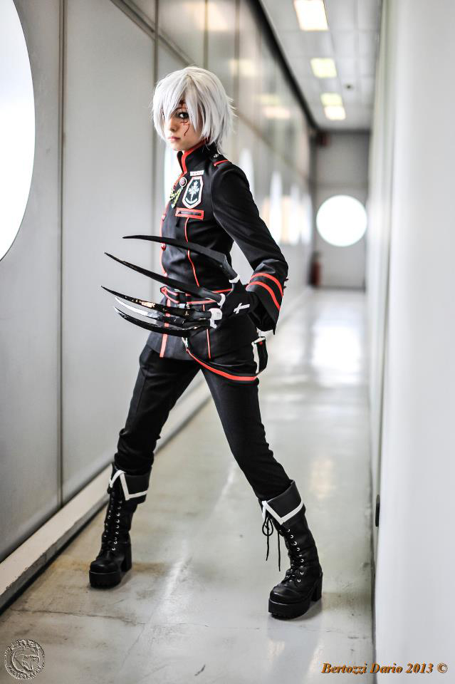 Cosplay - Allen Walker 3rd uniform