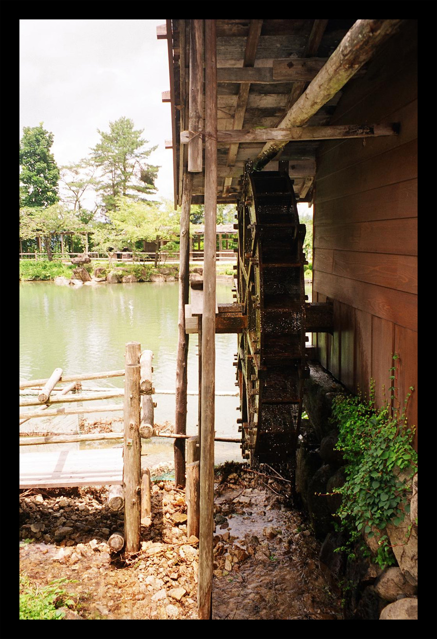 old folk village - waterwheel