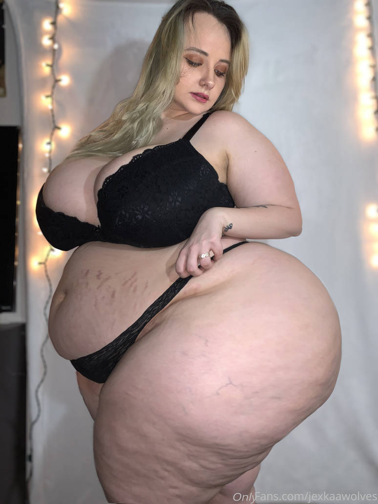 Өзімді сорып жатқан фото Оргазм кезінде әйелі суланған