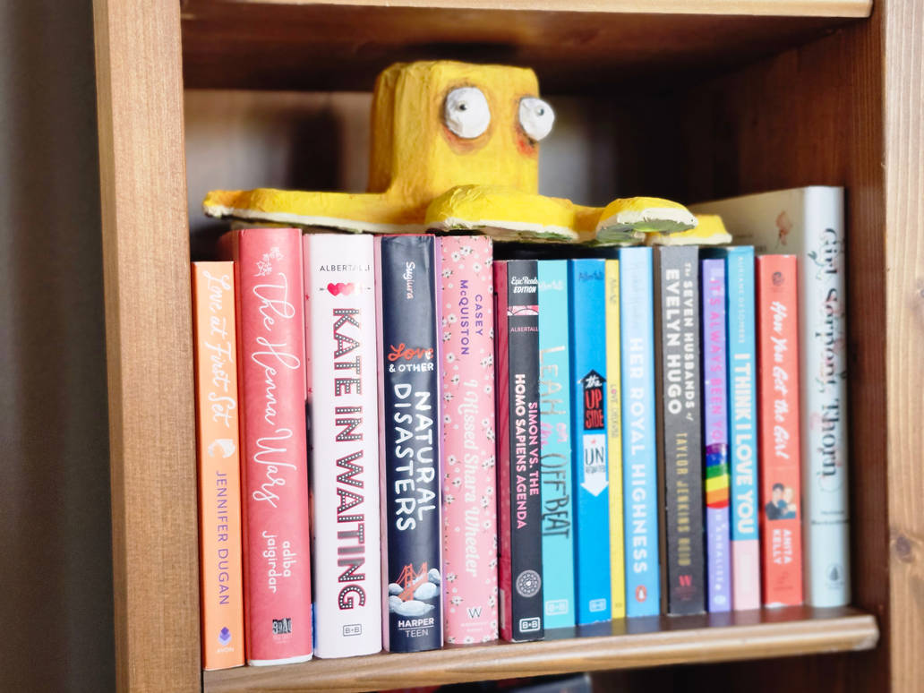 Octo on a bookshelf by Queeriouscolors on DeviantArt